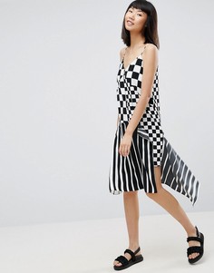 Платье-комбинация в полоску и клетку ASOS - Мульти