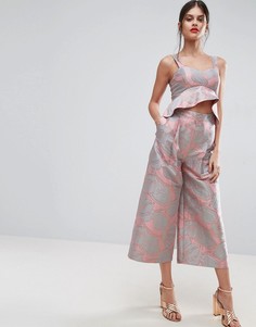 Жаккардовый комбинезон с цветочным узором, оборкой и открытой талией ASOS Occasion - Мульти