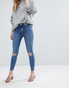 Моделирующие зауженные джинсы с необработанными краями New Look - Синий
