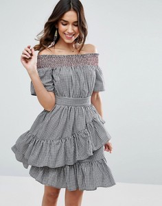 Платье в клеточку с открытыми плечами ASOS Prairie - Мульти