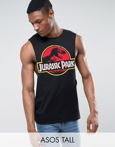 Футболка без рукавов с заниженными проймами и принтом Jurassic Park ASOS TALL - Черный