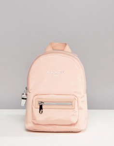 Миниатюрный нейлоновый рюкзак бледно-розового цвета Fiorelli Sport Strike - Розовый