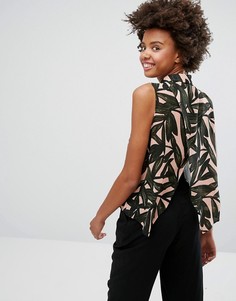 Рубашка с открытой спиной и принтом Monki - Розовый