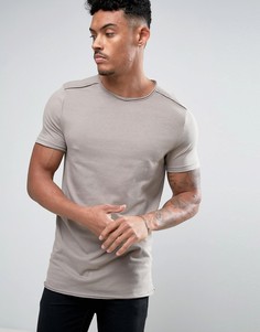 Коричневая длинная обтягивающая футболка с необработанным вырезом и отделкой на плечах ASOS - Коричневый