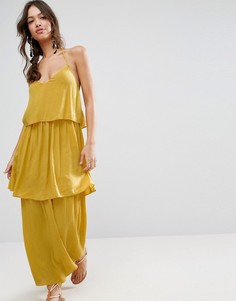 Многоярусное платье макси из жатой ткани ASOS - Желтый