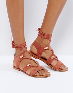 Замшевые сандалии в стиле вестерн с завязками ASOS FLORENTINA - Красный