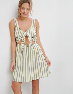 Полосатый сарафан с бантом и вырезом ASOS - Мульти
