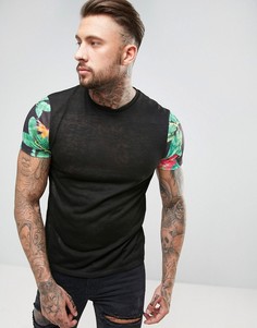 Футболка из ткани под лен с контрастным цветочным принтом на рукавах ASOS - Черный