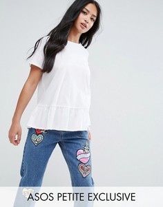 Футболка с оборкой по краю ASOS PETITE - Белый