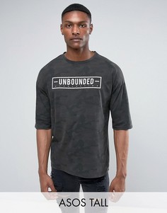 Свободная футболка с камуфляжным принтом ASOS TALL - Зеленый