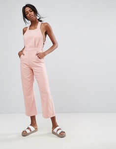 Нежно-розовый джинсовый комбинезон с халтером ASOS - Розовый