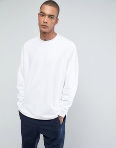 Oversize-свитшот с асимметричным краем ASOS - Белый