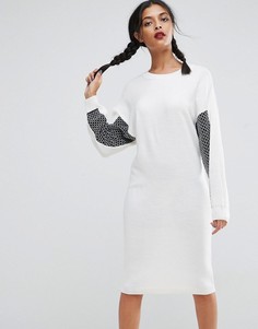 Трикотажное платье с контрастными рукавами ASOS - Серый