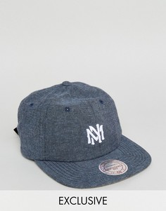 Регулируемая кепка Mitchell &amp; Ness эксклюзивно для ASOS - Темно-синий