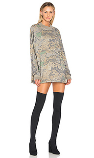 Футболка с овальным вырезом - YEEZY Season 4