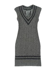 Короткое платье Fred Perry