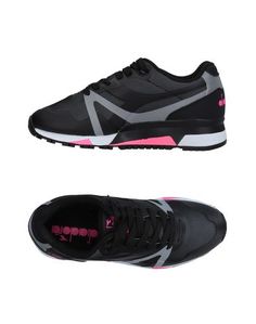 Низкие кеды и кроссовки Diadora