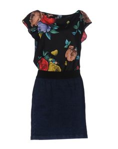 Короткое платье Love Moschino
