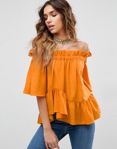 Топ с открытыми плечами и асимметричным нижним краем ASOS - Красный