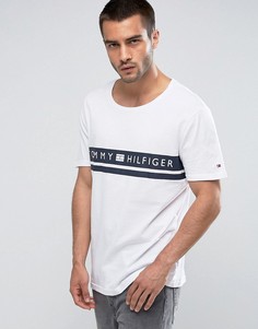 Белая футболка с круглым вырезом и логотипом Tommy Hilfiger - Белый
