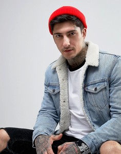 Красная шапка-бини мини с начесом в рыбацком стиле ASOS - Красный
