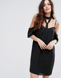 Платье с открытыми плечами и чокером Fashion Union - Черный