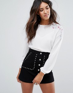 Блузка с цветочной вышивкой и манжетами New Look - Кремовый