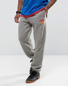 Джоггеры с манжетами Mitchell &amp; Ness New York Knicks NBA - Серый