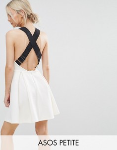 Премиум-сарафан с широкими эластичными бретельками ASOS PETITE - Кремовый