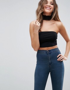 Топ с лентой вокруг шеи и оборкой ASOS - Черный