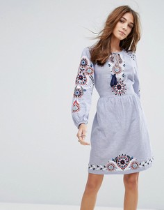 Свободное платье с вышивкой New Look - Синий