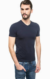 Базовая футболка с треугольным вырезом Guess