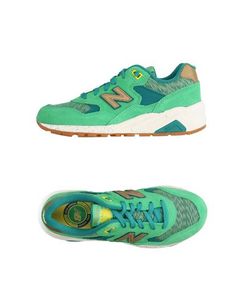 Низкие кеды и кроссовки New Balance