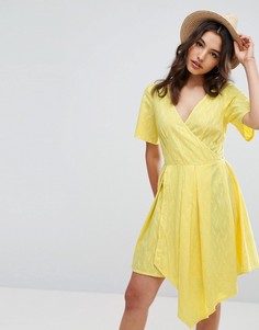 Платье мини с запахом ASOS - Желтый