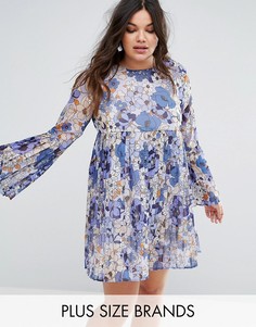Плиссированное платье с цветочным принтом Missguided Plus - Синий
