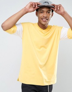 Oversize-футболка с V-образным вырезом и вставками ASOS - Желтый