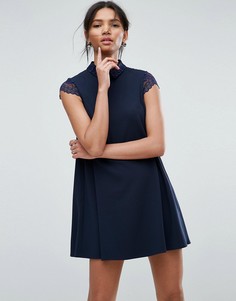 Свободное платье со складками и кружевной отделкой ASOS - Темно-синий