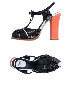 Сандалии Fendi