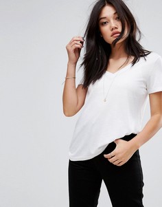Футболка с V-образным вырезом Vero Moda - Белый