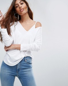 Свободная футболка с длинными рукавами и V-образным вырезом ASOS - Белый