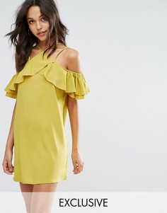 Платье А-силуэта с вырезами на плечах и рюшами Missguided - Зеленый