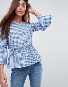 Хлопковый свободный топ в клеточку с оборками ASOS - Темно-синий