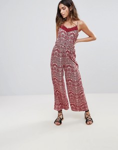 Комбинезон с кружевной отделкой Brave Soul - Красный