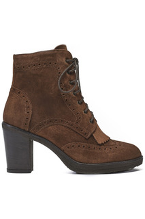 BOOTS British passport