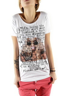 T-shirt Sexy Woman