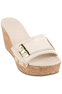 Сабо на танкетке Tory Burch