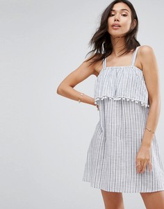 Платье в полоску с помпонами Boohoo - Синий