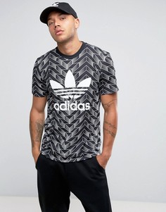 Черная футболка с принтом adidas Originals Soccer BQ1864 - Черный