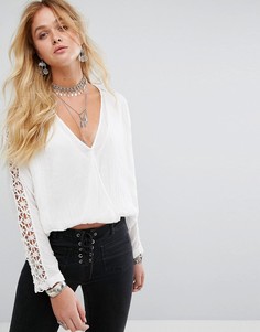 Блузка с кружевными рукавами Free People Runaway - Белый