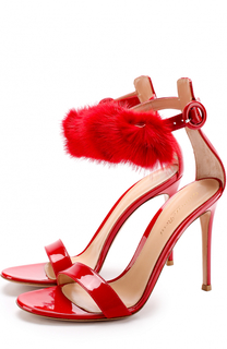 Лаковые босоножки Brigitte с меховой отделкой Gianvito Rossi